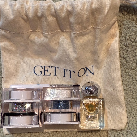 lit cosmetic Other - Lit cosmetic - glitter (2) and glue